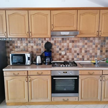 Apartman Monte Cristo 마슬레니차 외부 사진