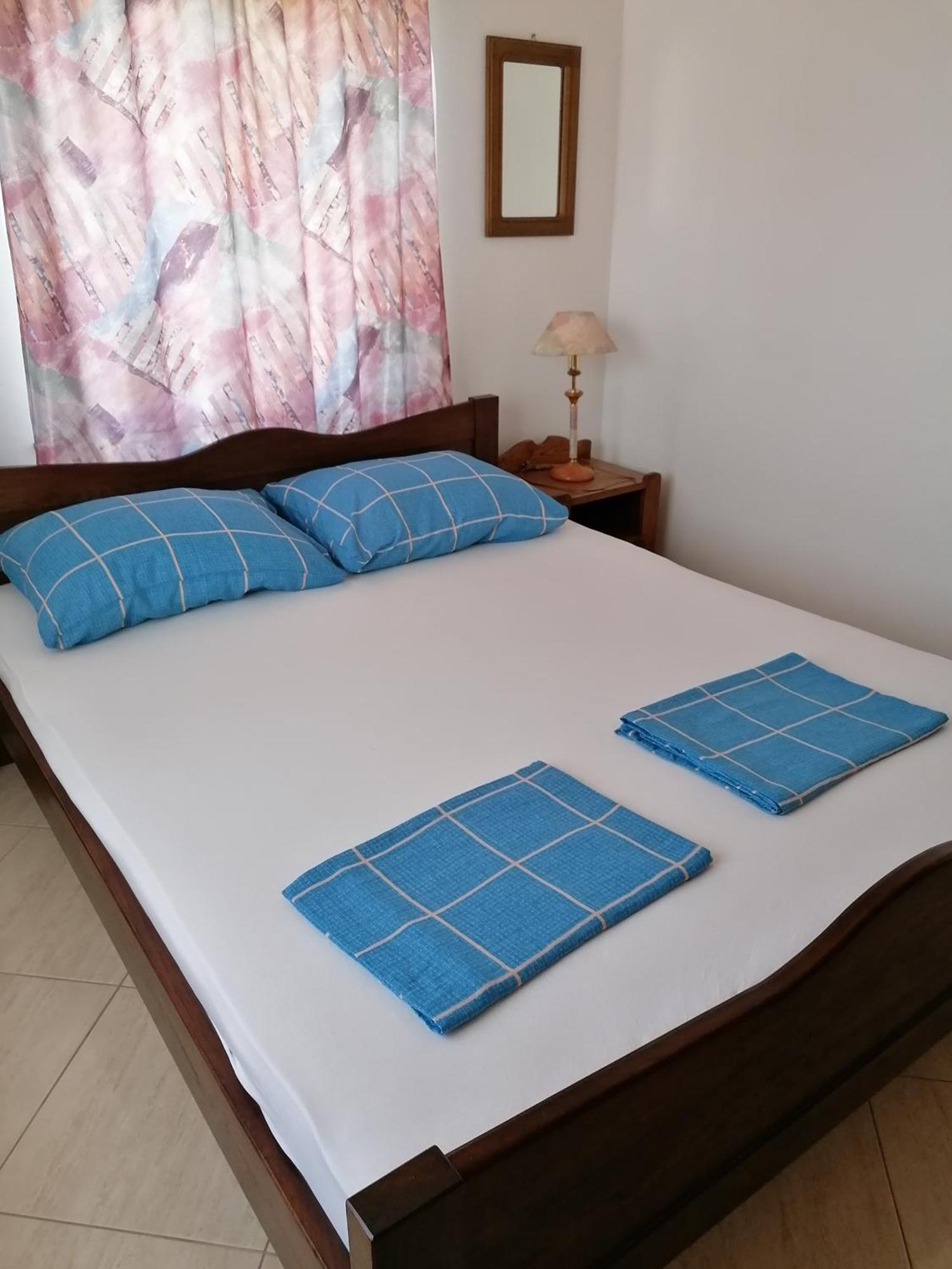 Apartman Monte Cristo 마슬레니차 외부 사진